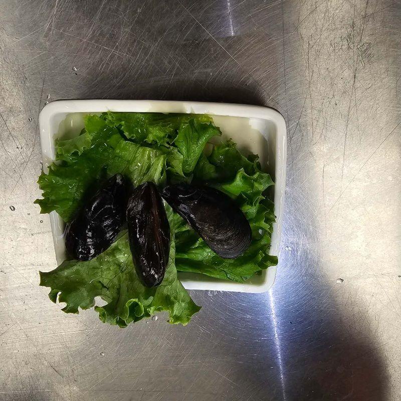Black Mussel (3 pcs)