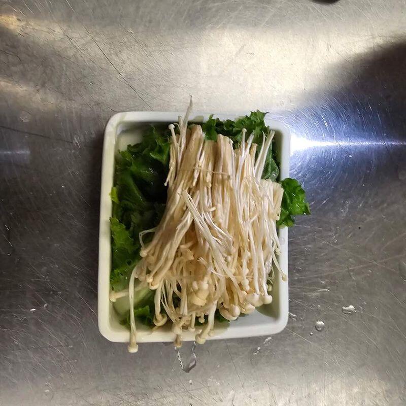 Enoki Mushroom